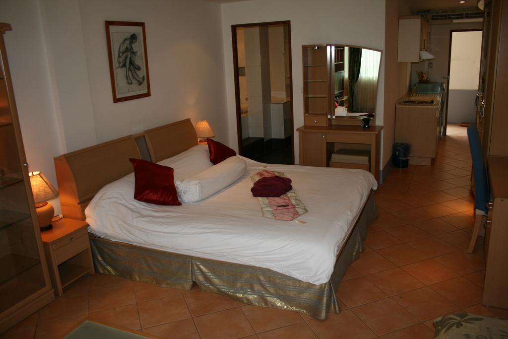 Aquarius Gay Guesthouse & Sauna Patong Quarto foto